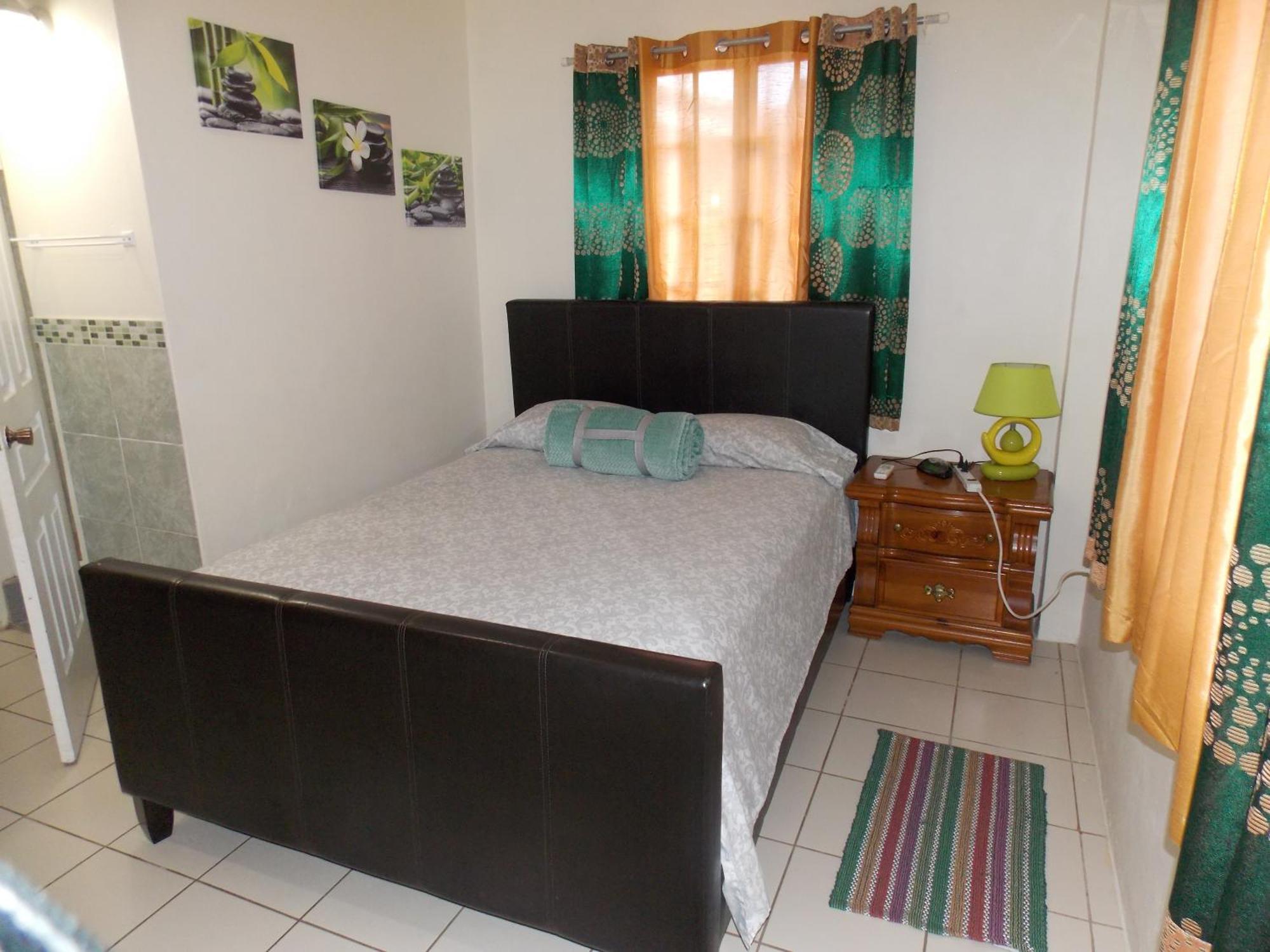 Stewart Apt- Trincity, Airport, Washer, Dryer, Office, Cable , Wifi Kültér fotó