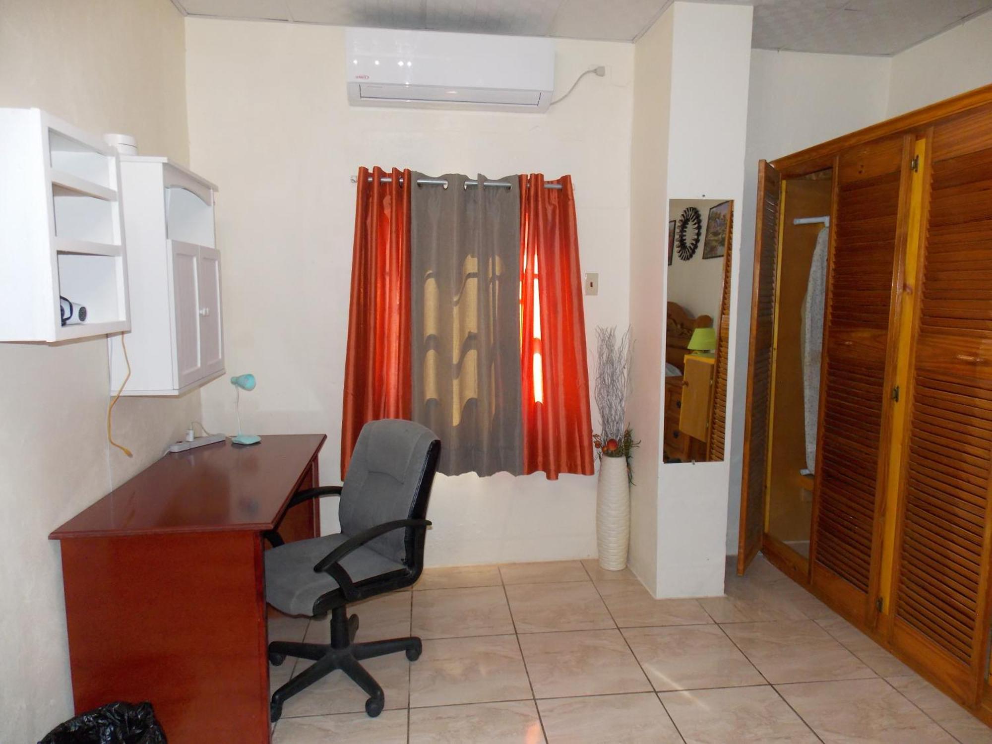 Stewart Apt- Trincity, Airport, Washer, Dryer, Office, Cable , Wifi Kültér fotó